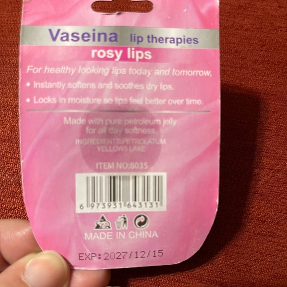 Vaseina Lip Therapies Rosy Lips - .25 oz - Picture 3 of 3
